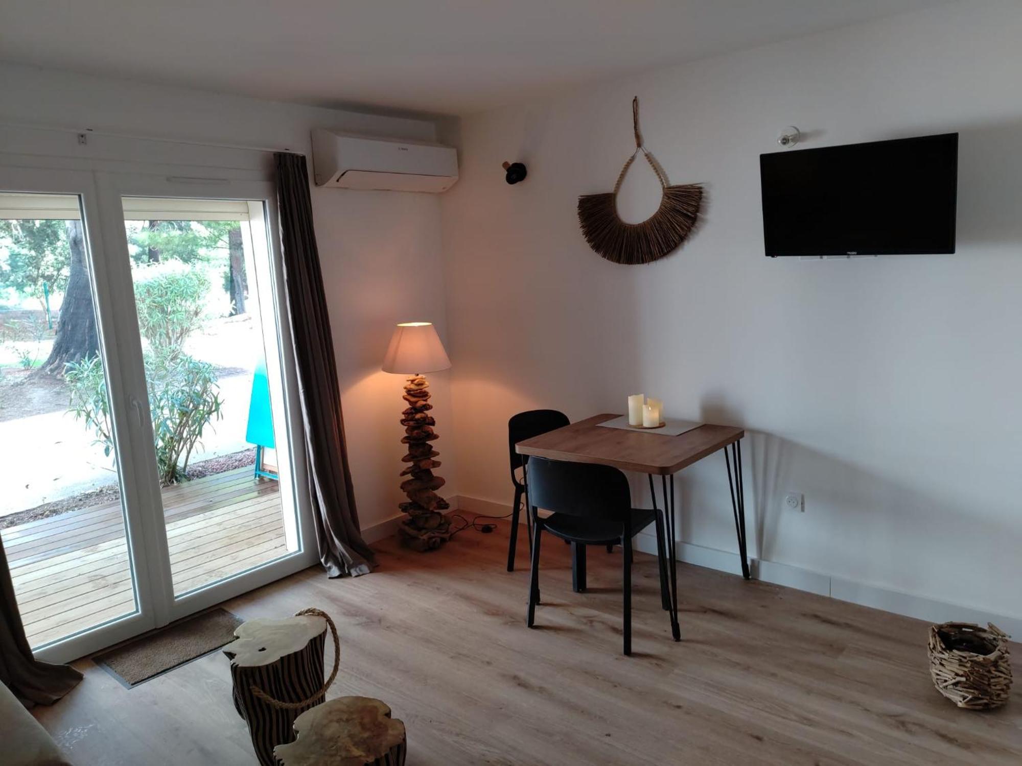 Fiori Di Cala Rossa Residence Hoteliere Lecci Kültér fotó