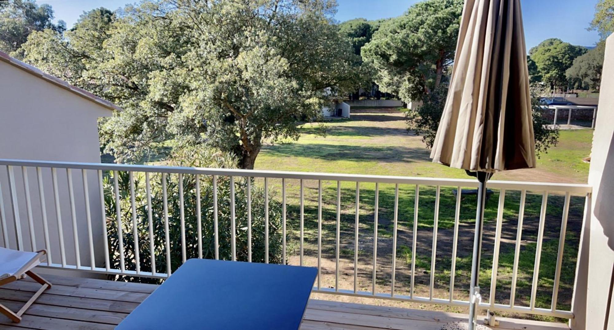 Fiori Di Cala Rossa Residence Hoteliere Lecci Kültér fotó