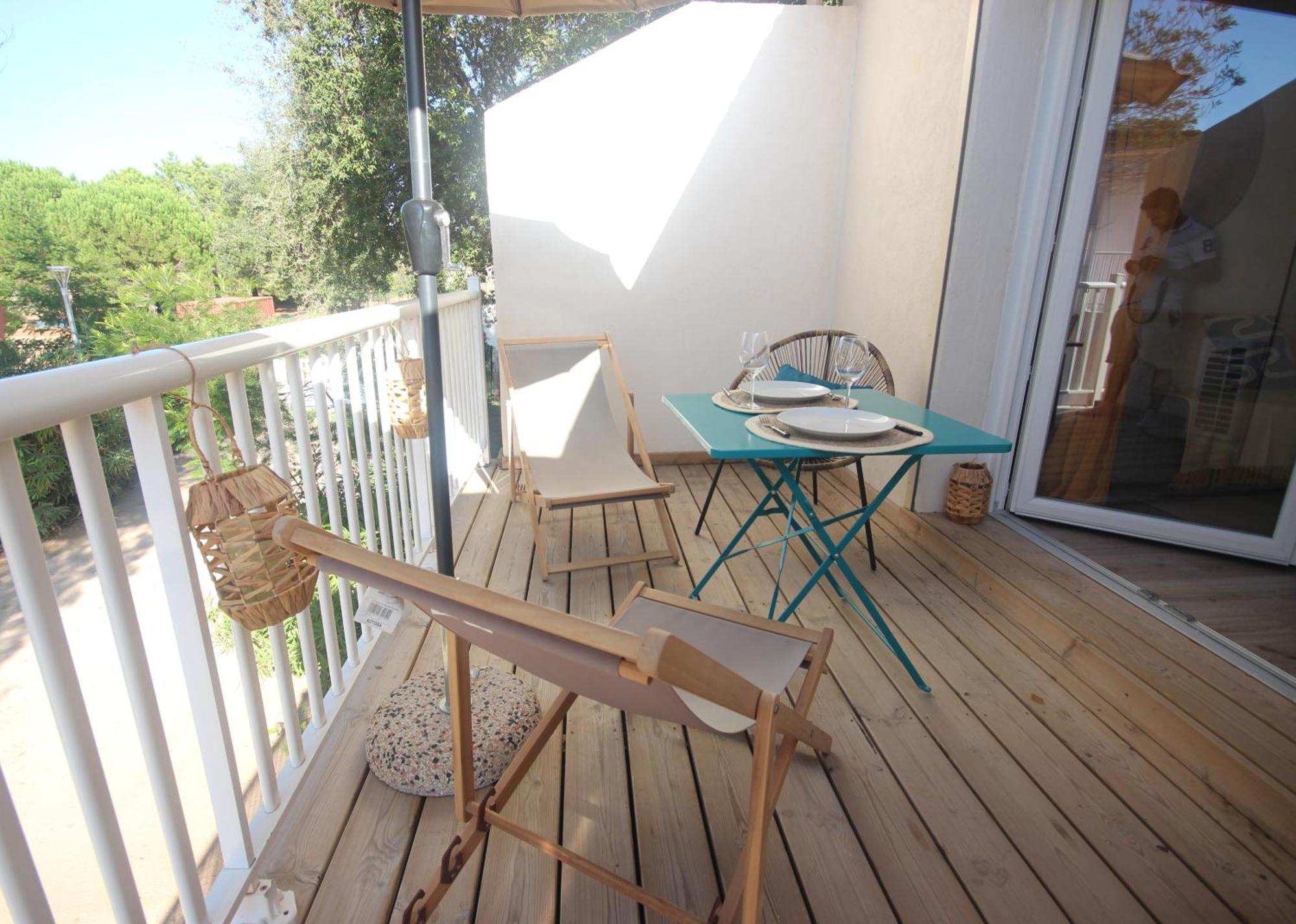 Fiori Di Cala Rossa Residence Hoteliere Lecci Kültér fotó