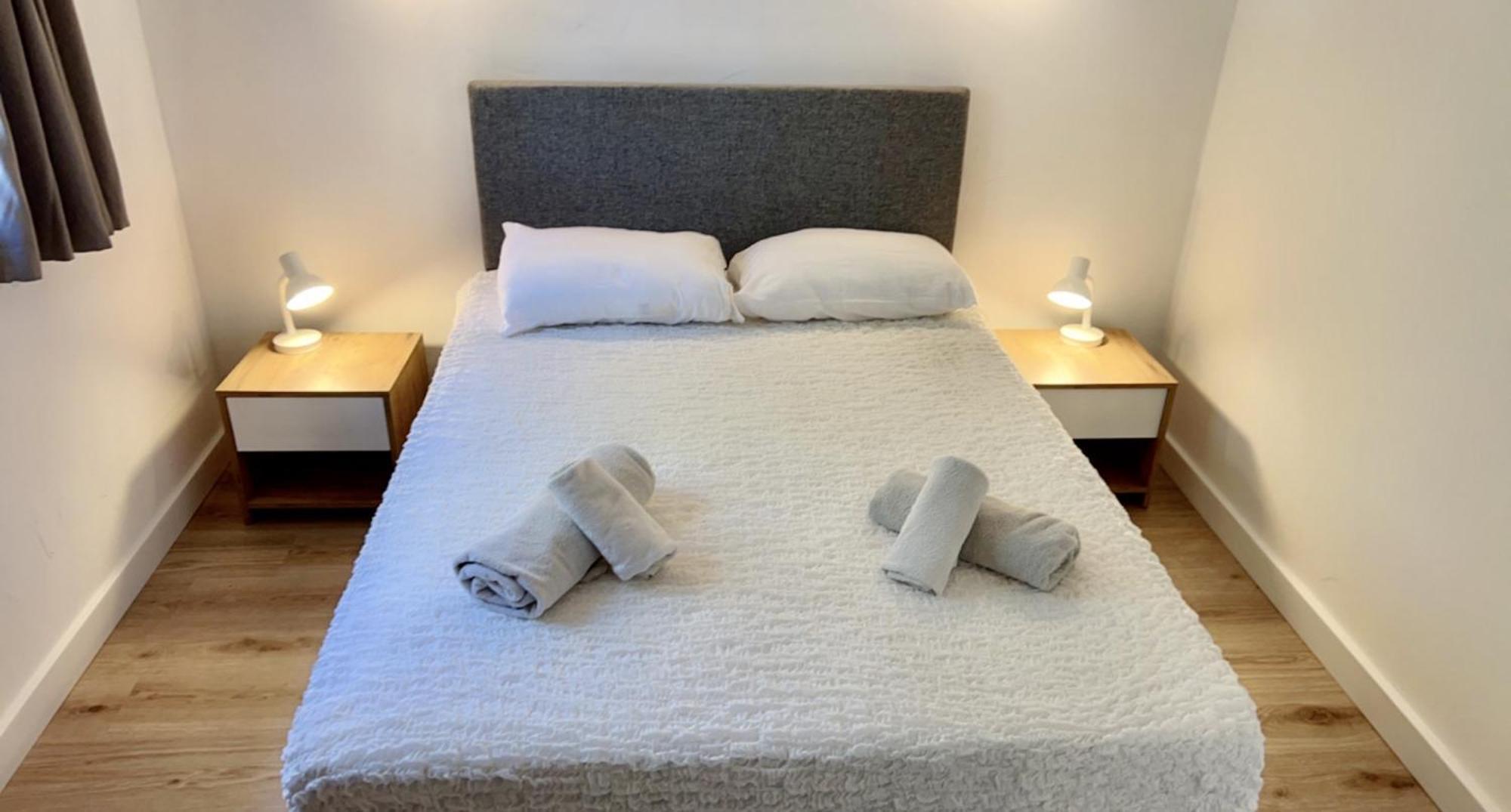 Fiori Di Cala Rossa Residence Hoteliere Lecci Kültér fotó