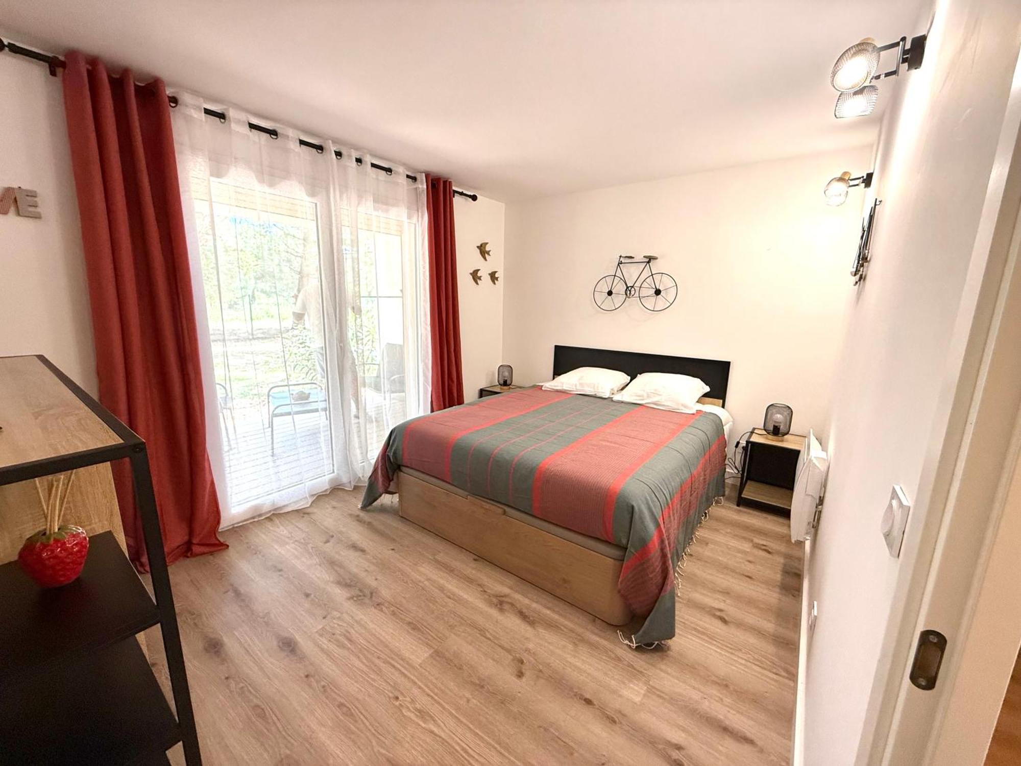 Fiori Di Cala Rossa Residence Hoteliere Lecci Kültér fotó